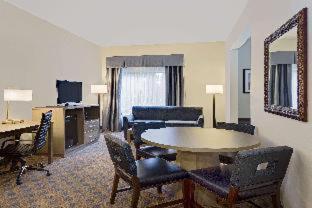 Comfort Inn & Suites Arlington Heights - Schaumburg Room photo